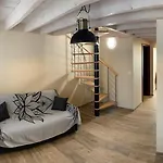 Les Du Canal